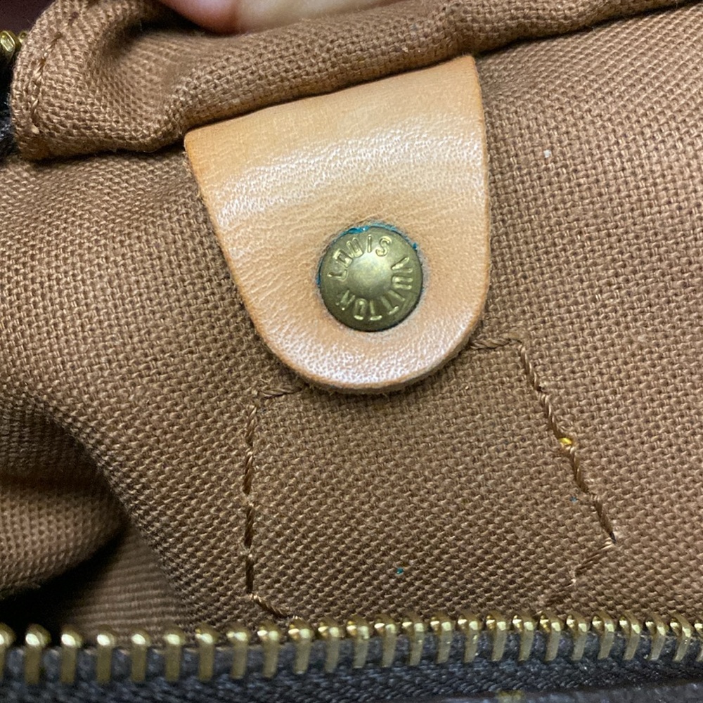 Authentic Louis Vuitton Speedy 40
Please, no lowball offers! - Picture 10 of 17